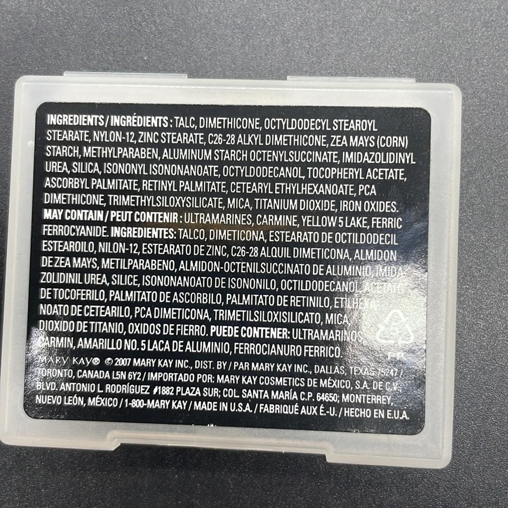 NEW MARY KAY Mineral Eye Color STEEL / ACIER